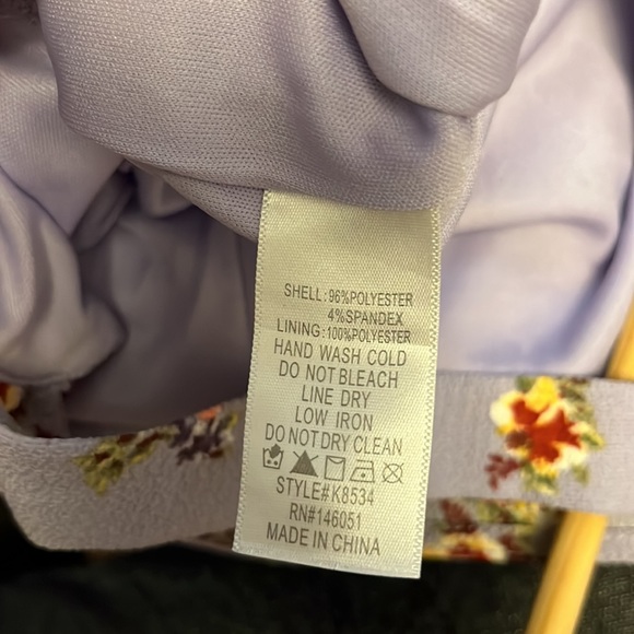 Floral short romper - Picture 5 of 5